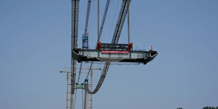 湖南最大跨徑懸索橋纜索吊智能控制系統(tǒng)交付使用！