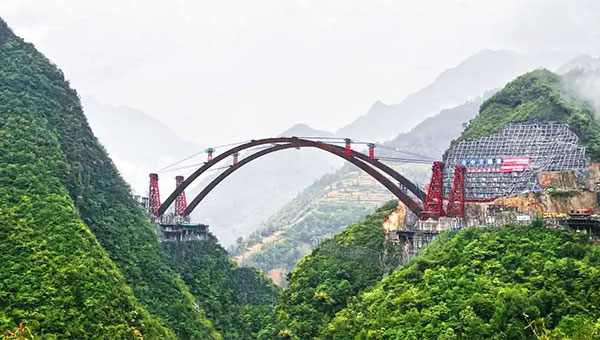 1671160686115192.jpg 金秋十月蓼子特大橋拱上吊機控制系統(tǒng)項目全面完工