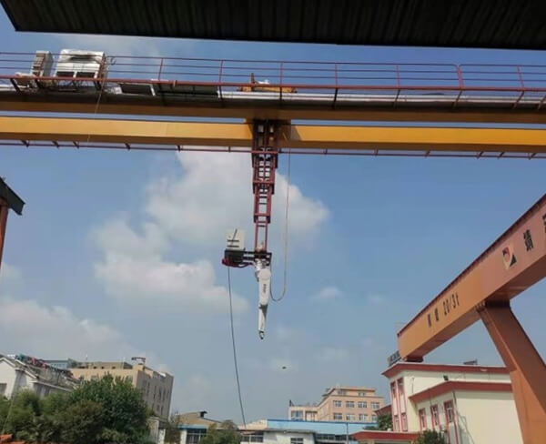 1678414760202255.jpg 無(wú)人值守自動(dòng)起重機(jī)系統(tǒng)