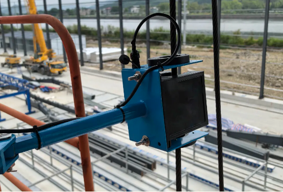 非標(biāo)定制項(xiàng)目之浙江寧波制梁場龍門吊結(jié)構(gòu)健康監(jiān)測系統(tǒng)！